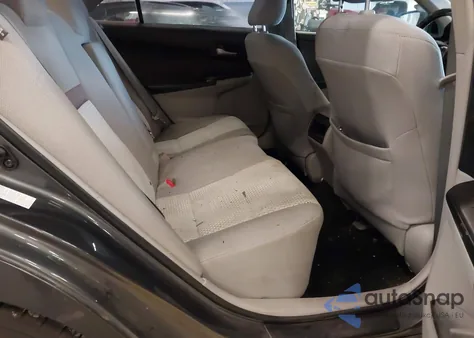 2012 Toyota Camry Le z USA, uszkodzony, nr VIN 4T4BF1FK3CR173855